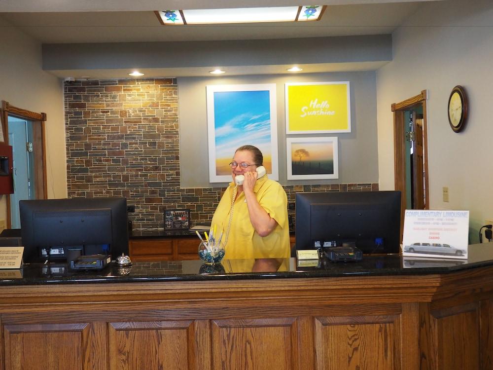 Days Inn By Wyndham Petoskey Dış mekan fotoğraf