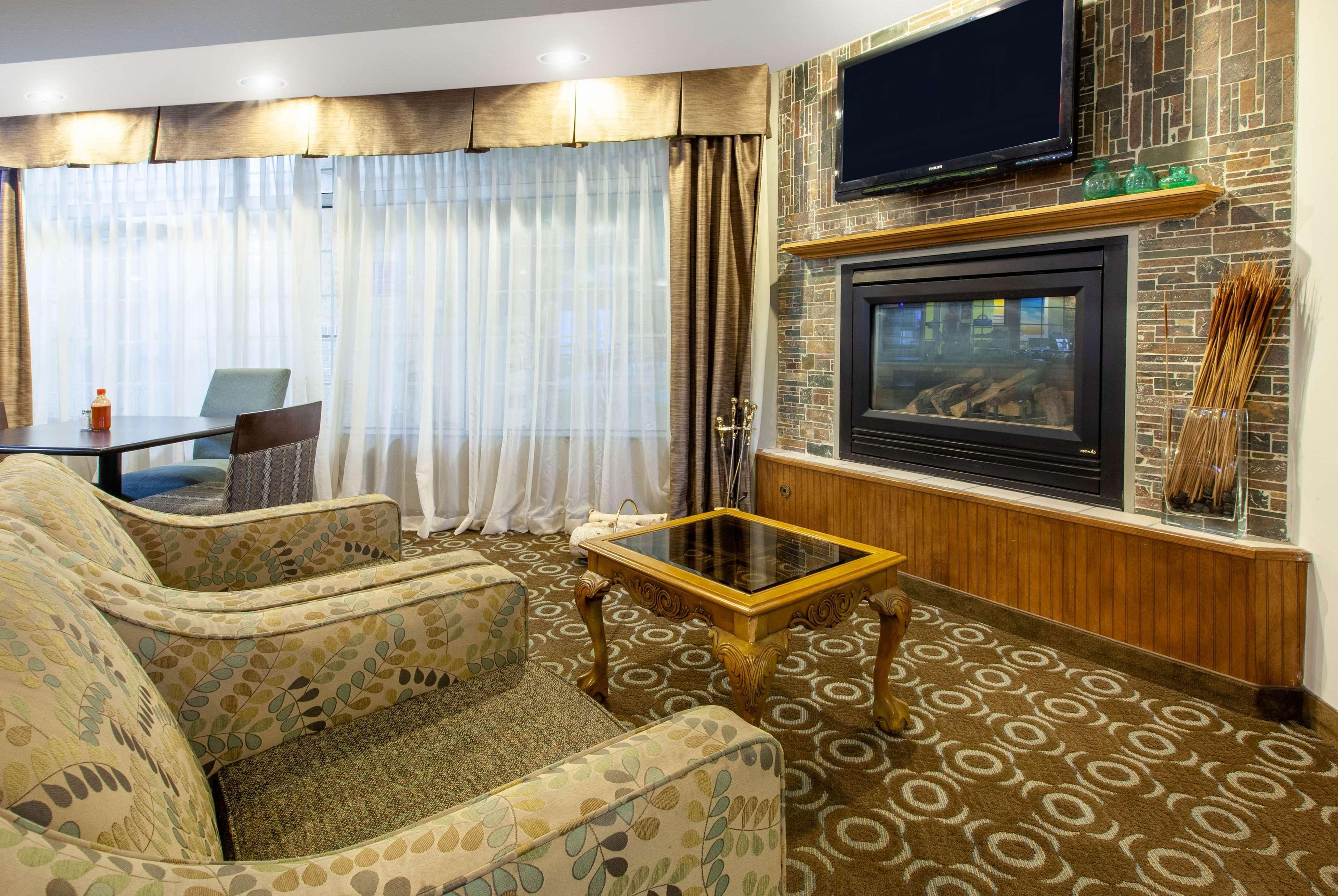 Days Inn By Wyndham Petoskey Dış mekan fotoğraf